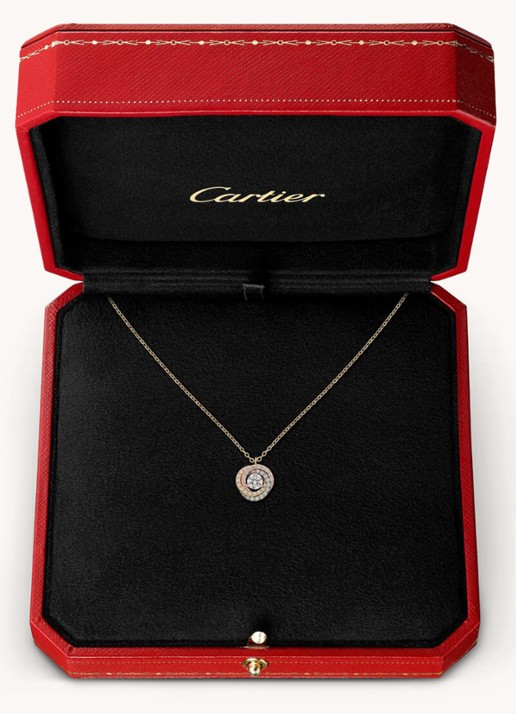 Cartier Trinity de Cartier ketting van 18 karaat rosé-, wit,- en geelgoud met diamanten CRB7224807 - detail goud
