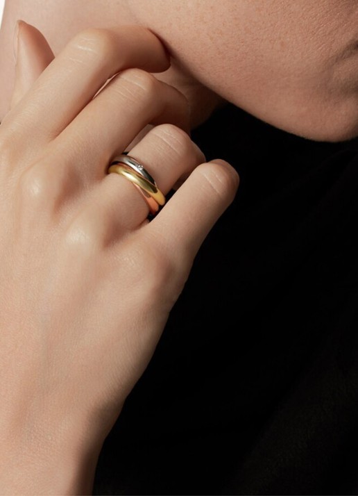 Cartier Trinity ring medium van 18 karaat rosé-, wit-, en geelgoud met diamant CRB4236400   - voorkant 7 multicolor