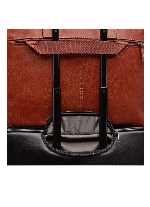 Castelijn & Beerens Verona laptoptas van leer met 15 inch laptopvak - detail 4 cognac