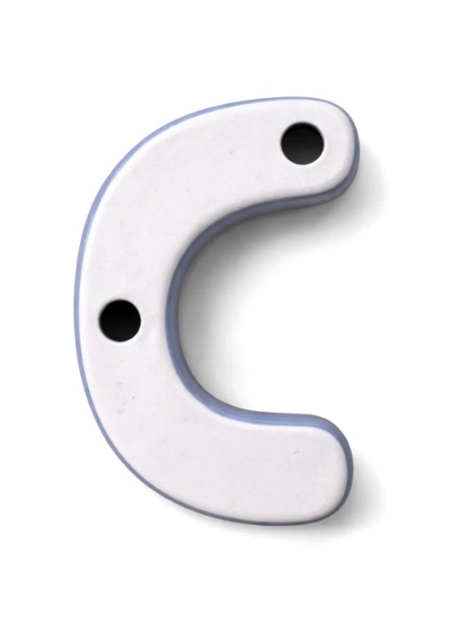Ceramics by Romy Letter C hanger 10 cm - voorkant 2 donkerblauw