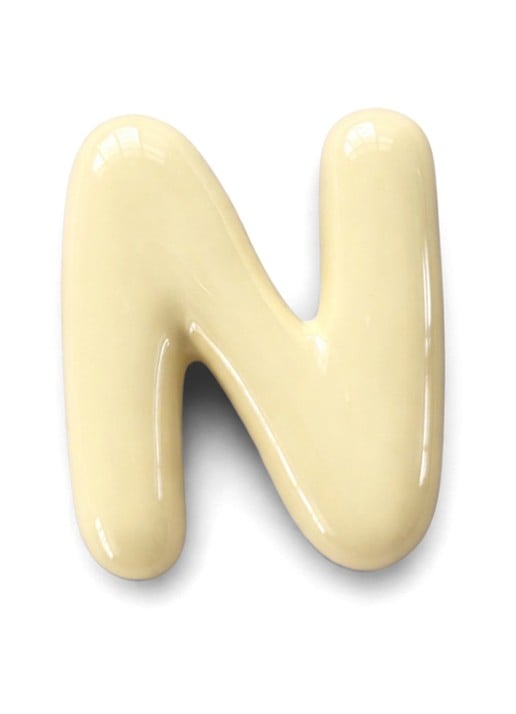Ceramics by Romy Letter N hanger 10 cm - voorkant 2 gebroken wit