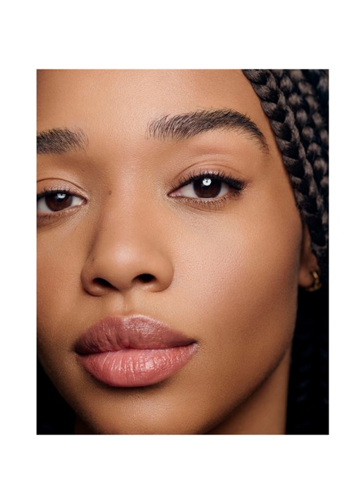 CHANEL CRÈMEGEL MET ZONOVERGOTEN FINISH. NATUURLIJKE HEALTHY GLOW MET ZONGEBRUIND EFFECT. - detail 5 soleil tan medium bronze