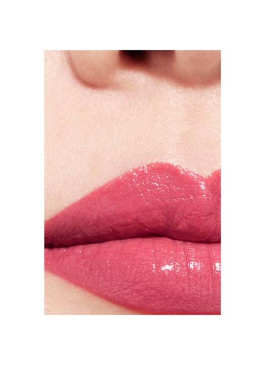 CHANEL DE LANGHOUDENDE HYDRATERENDE EN GLADSTRIJKENDE VERZORGENDE LIPPENSTIFT MET SATIJNGLANS - detail 4 130 la pausa