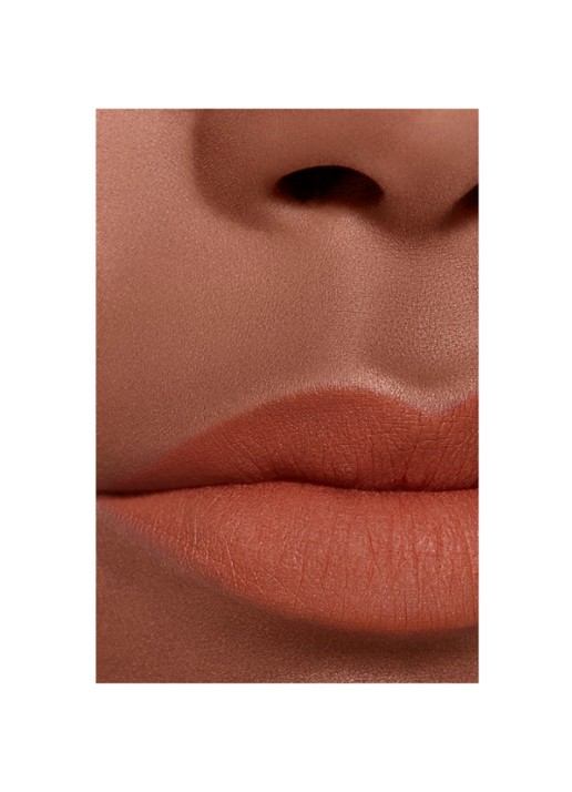 CHANEL DE ULTRA-LANGHOUDENDE INTENS MATTE VLOEIBARE LIPPENSTIFT - detail 5 212 stupéfiante