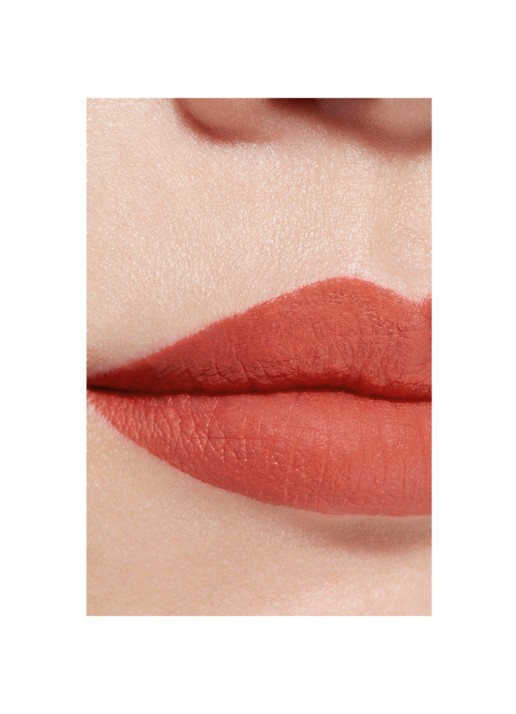 CHANEL DE ULTRA-LANGHOUDENDE INTENS MATTE VLOEIBARE LIPPENSTIFT - detail 4 238 émotive