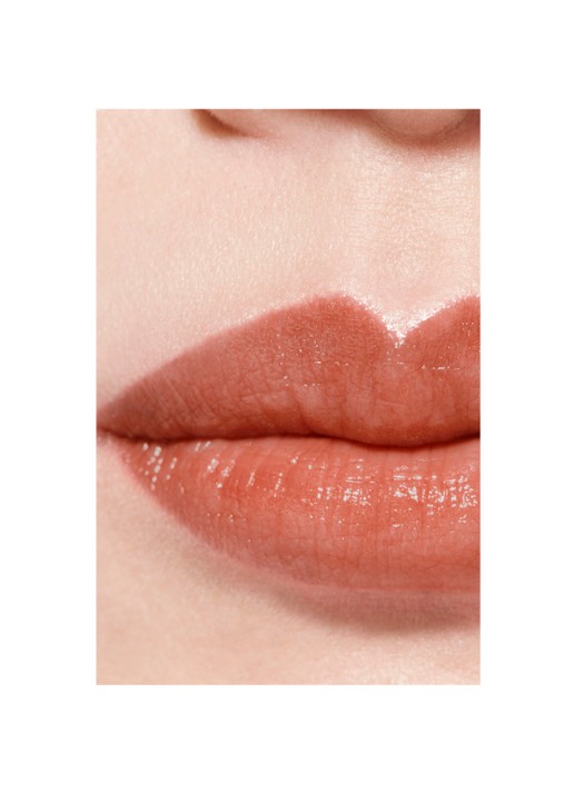 CHANEL DE VERFRAAIENDE HYDRATERENDE GETINTE BALSEM MET INTENSITEIT OP MAAT - detail 3 914 natural charm