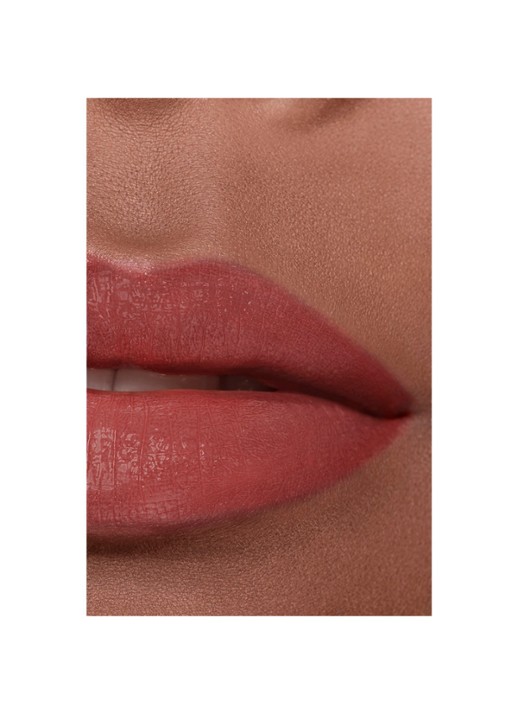 CHANEL DE VERFRAAIENDE HYDRATERENDE GETINTE BALSEM MET INTENSITEIT OP MAAT - detail 5 930 sweet treat