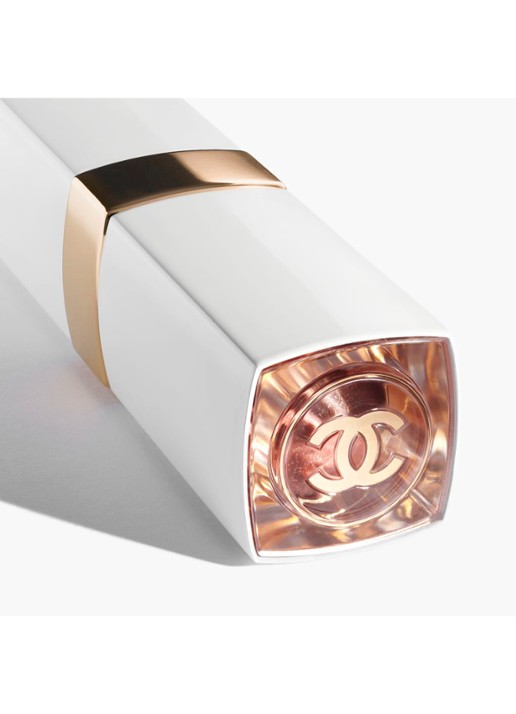 CHANEL DE VERFRAAIENDE HYDRATERENDE GETINTE BALSEM MET INTENSITEIT OP MAAT - achterkant 752 honey bliss