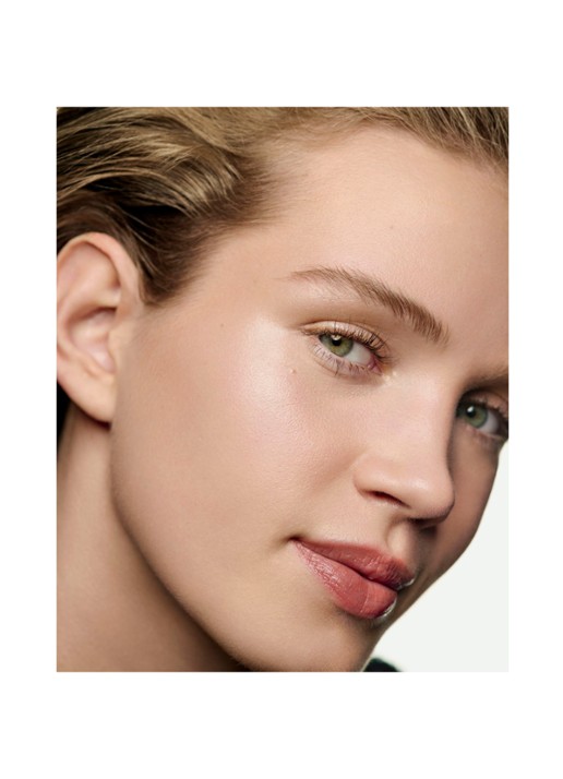 CHANEL HIGHLIGHTER MET IRISEREND EFFECT. STRALENDE HEALTY GLOW VOOR GEZICHT EN LICHAAM - detail 7 pearly glow 