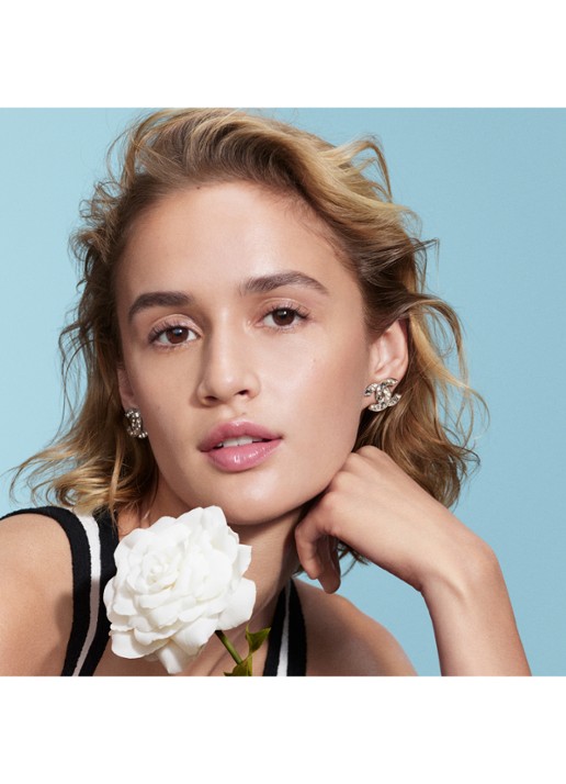 CHANEL HYDRATEREND INTENS VOLLER MAKEND - detail 3 undefined