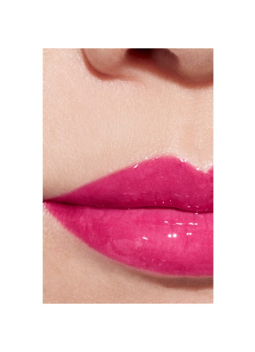 CHANEL HYDRATERENDE EN GLADSTRIJKENDE HOOGGLANS GLOSS - detail 5 440 ornement