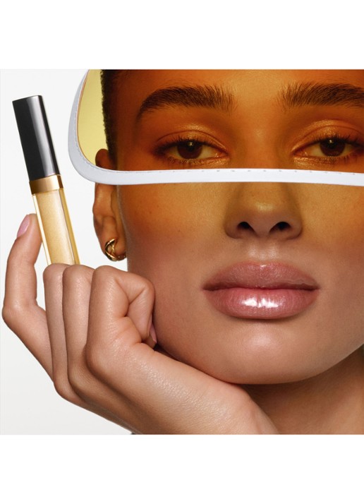 CHANEL HYDRATERENDE EN GLADSTRIJKENDE HOOGGLANS GLOSS - detail 5 456 fabuleuse