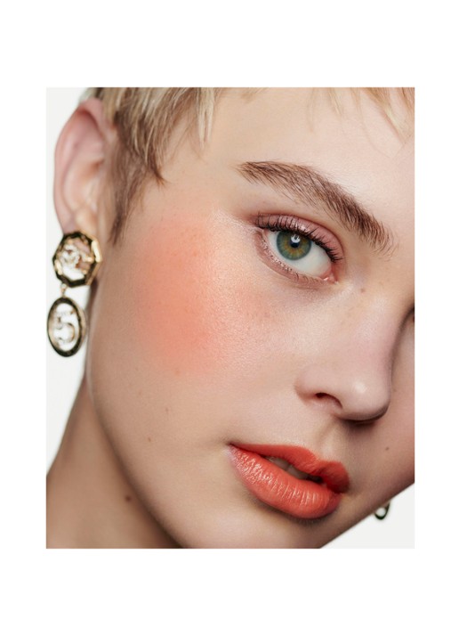 CHANEL KLEUR VERSTERKEN – VOEDEN – VOLLER MAKEN - detail 5 7 vibrant coral 