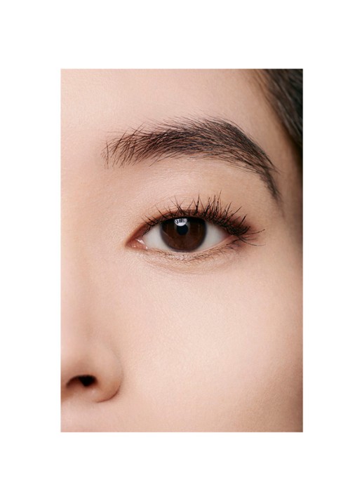 CHANEL LANGHOUDEND - UITERST COMFORTABEL - CORRECTOR MET PERFECTE FINISH - detail 4 b10