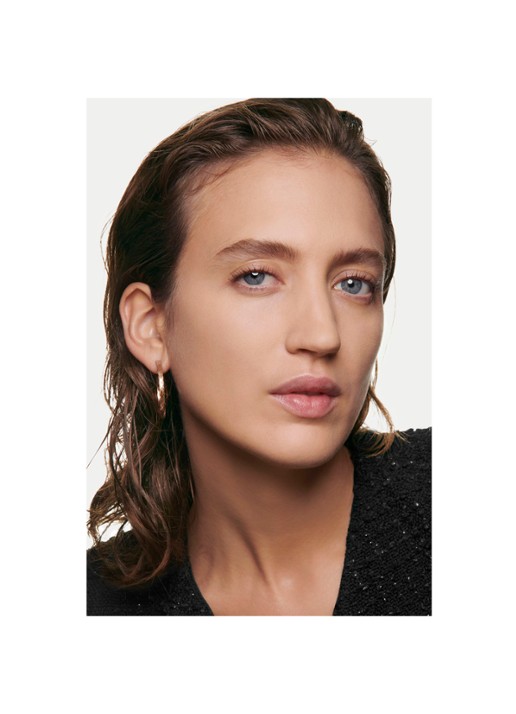 CHANEL LANGHOUDENDE UITERST COMFORTABELE COMPACTE FOUNDATION MET PERFECTE FINISH - detail 5 b40 