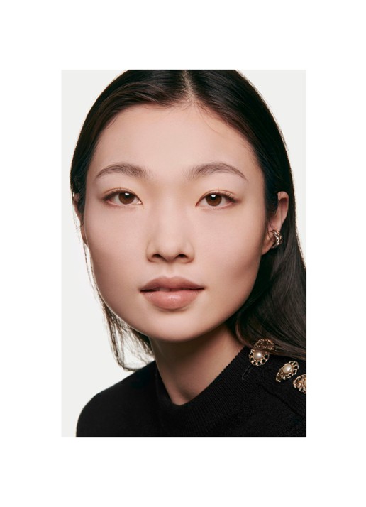 CHANEL LANGHOUDENDE UITERST COMFORTABELE COMPACTE FOUNDATION MET PERFECTE FINISH - detail 5 br12