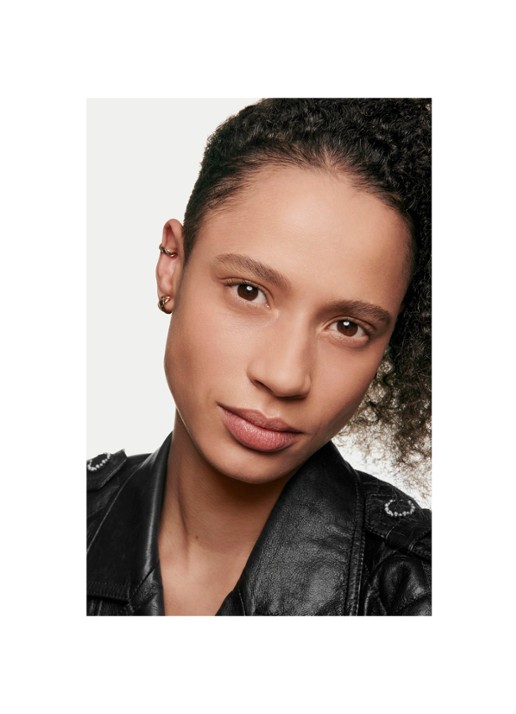 CHANEL LANGHOUDENDE UITERST COMFORTABELE COMPACTE FOUNDATION MET PERFECTE FINISH - detail 4 b50