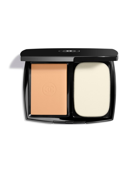 CHANEL LANGHOUDENDE UITERST COMFORTABELE COMPACTE FOUNDATION MET PERFECTE FINISH - voorkant 6 b70