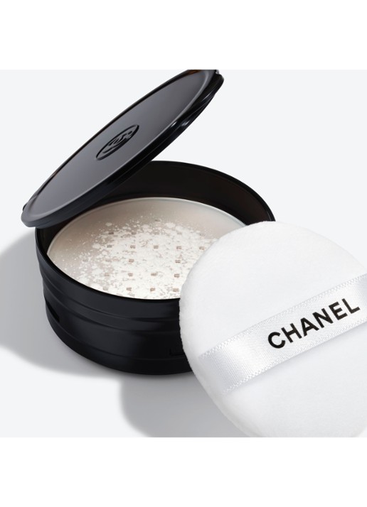CHANEL LOS POEDER MET EEN NATUURLIJKE FINISH. REISFORMAAT - detail 3 10 light 