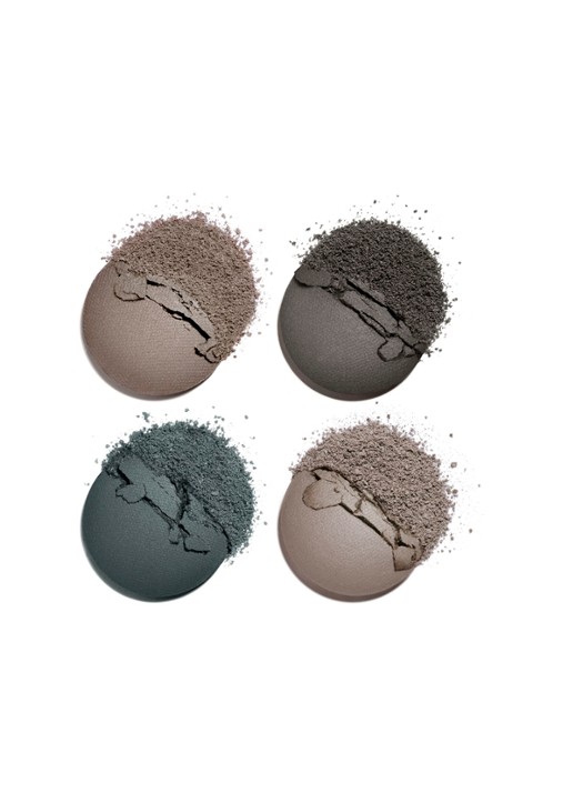 CHANEL OOGSCHADUW MET VEELZIJDIG EFFECT - detail 3 324 blurry blue