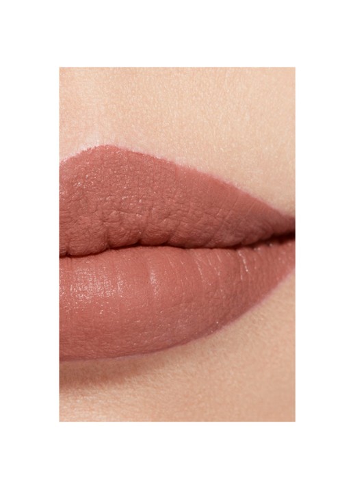 CHANEL STRALENDE FLUWEELACHTIGE LIPPENSTIFT - detail 4 61 intuitive 