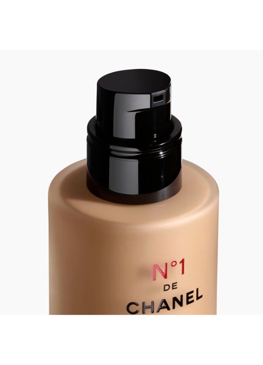 CHANEL VERHELDEREN – HYDRATEREN – BESCHERMEN - detail 2 b70 