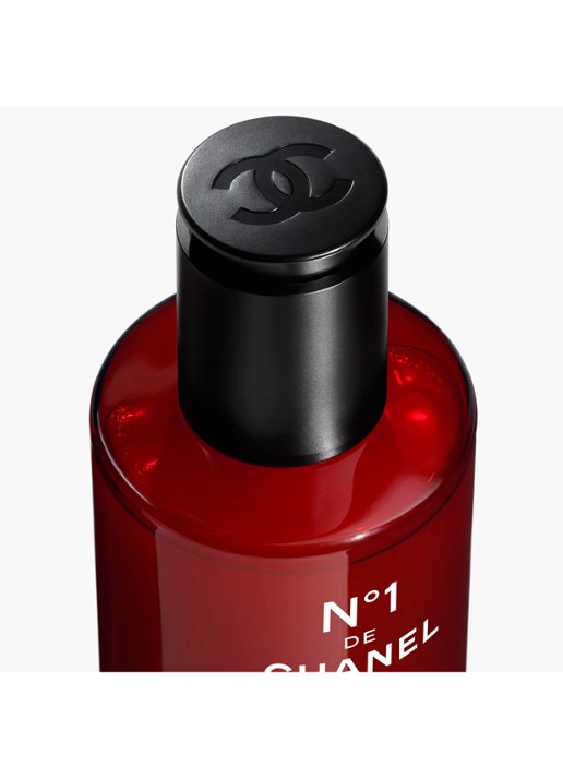 CHANEL VOOR EEN GLADGESTREKEN, STRALENDE HUID DIE ER JONGER UITZIET - detail 3 undefined