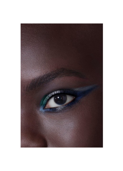 CHANEL ZEER INTENS OOGSCHADUWPALET - detail 5 847 the daring muse