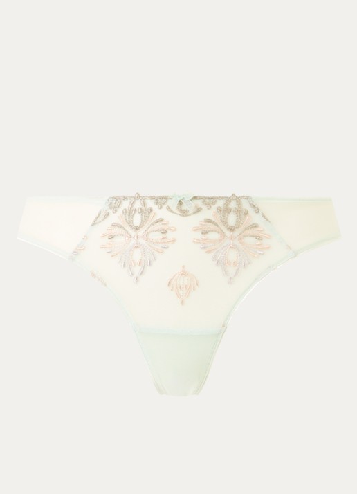 Chantelle Champs Elysees tanga van kant - voorkant lindegroen