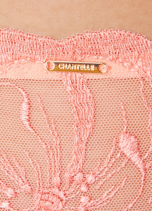 Chantelle Fleurs tanga van kant - detail 2 zalmroze