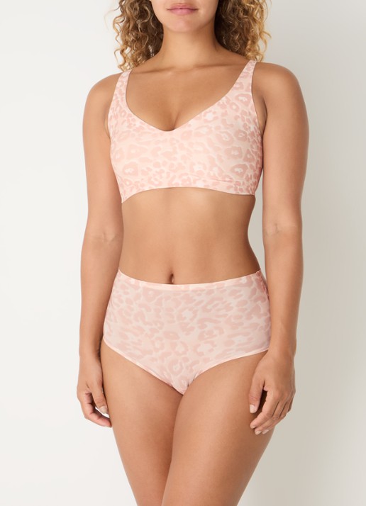 Chantelle One-size-fits-all high waisted naadloze slip - detail 3 abrikoos