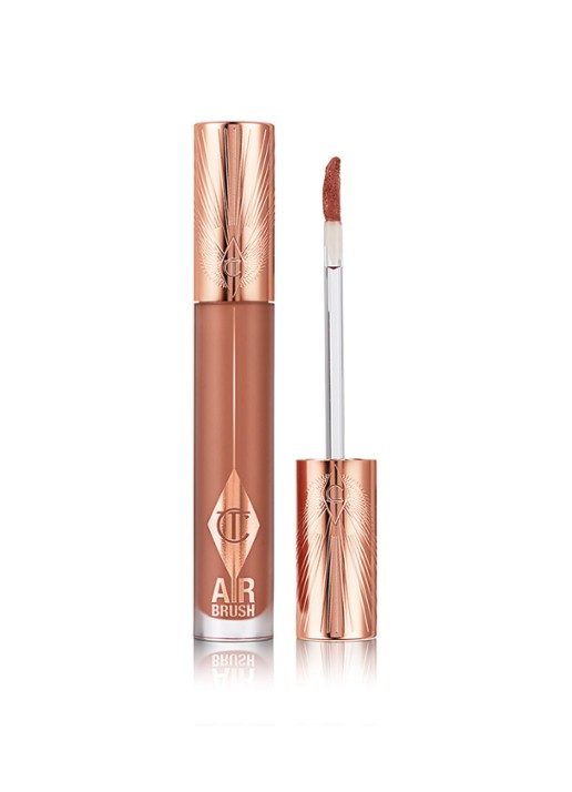 Charlotte Tilbury Airbrush Flawless Lip Blur - matte vloeibare lipstick - voorkant 5 nude blur