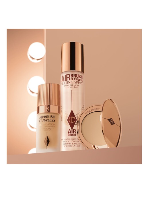 Charlotte Tilbury Airbrush Flawless Setting Spray XL - make-up setting- & fixing spray t.w.v. €70,- - detail 2 transparant