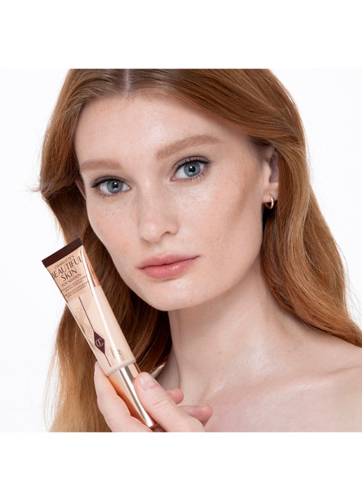 Charlotte Tilbury Beautiful Skin Foundation - vloeibare foundation - detail 3 1 neutral