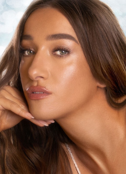 Charlotte Tilbury Beautiful Skin Island Glow Drop - zelfbruiner voor het gezicht - detail 5 light/medium