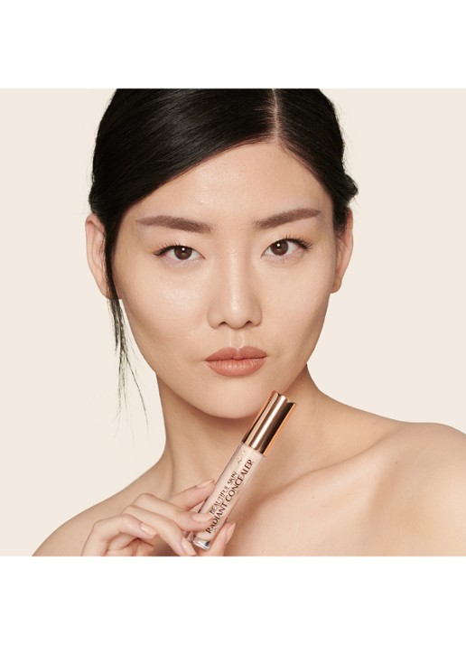 Charlotte Tilbury Beautiful Skin Radiant Concealer - detail 3 2.5
