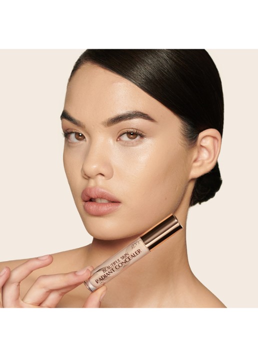 Charlotte Tilbury Beautiful Skin Radiant Concealer - detail 3 5