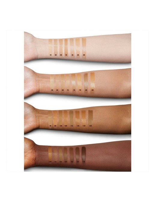 Charlotte Tilbury Charlotte's Beautiful Skin Foundation - detail 4 6 cool