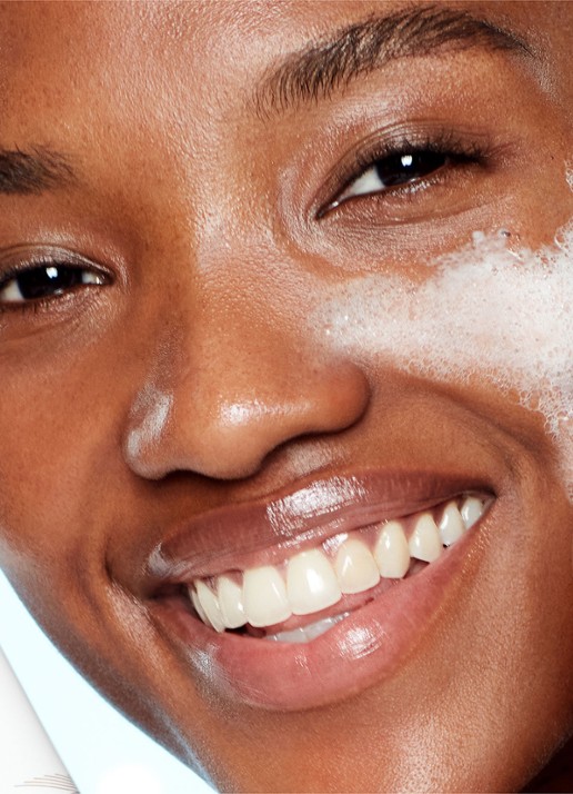 Charlotte Tilbury Charlotte's Magic Hydration Revival Duo - verzorgingsset - detail 3 beige