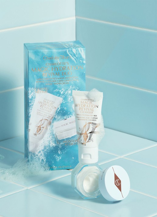 Charlotte Tilbury Charlotte's Magic Hydration Revival Duo - verzorgingsset - detail 4 beige