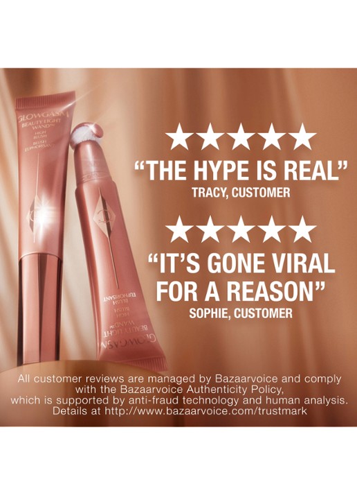 Charlotte Tilbury Hollywood Beauty Light Wand - vloeibare blush - detail 5 spotlight