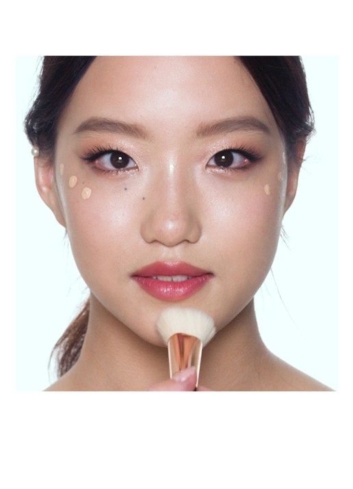 Charlotte Tilbury Hollywood Flawless Filter - primer, highlighter & corrector - detail 5 2 fair