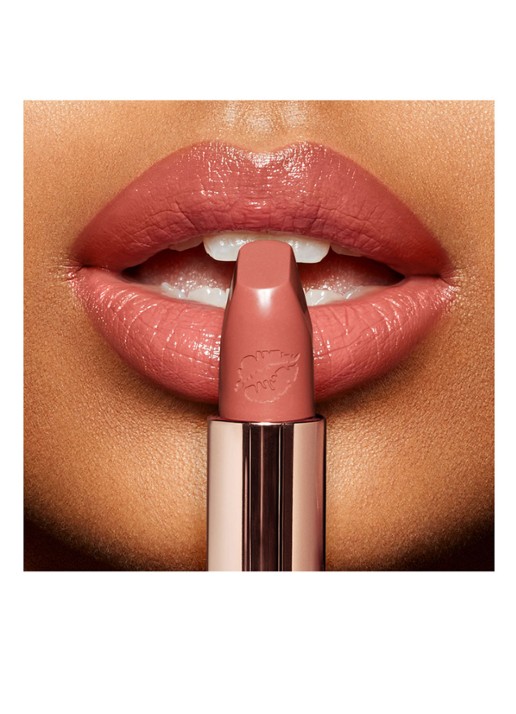 Charlotte Tilbury Hot Lips 2 - lipstick - detail 6 in love with olivia