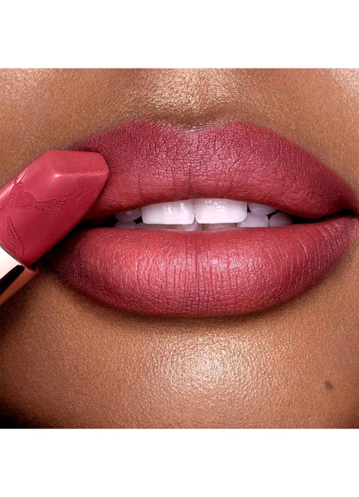 Charlotte Tilbury Look Of Love Matte Revolution Refill - lipstick navulling - detail 6 matte revolution