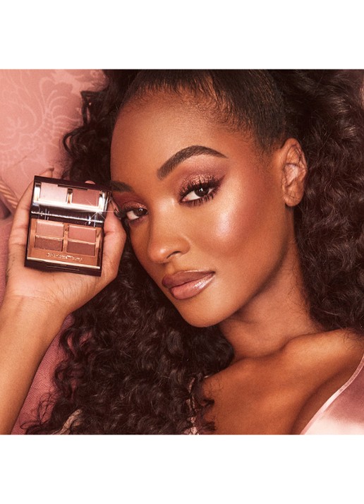 Charlotte Tilbury Luxury Palette - oogschaduw palette - achterkant pillow talk dreams