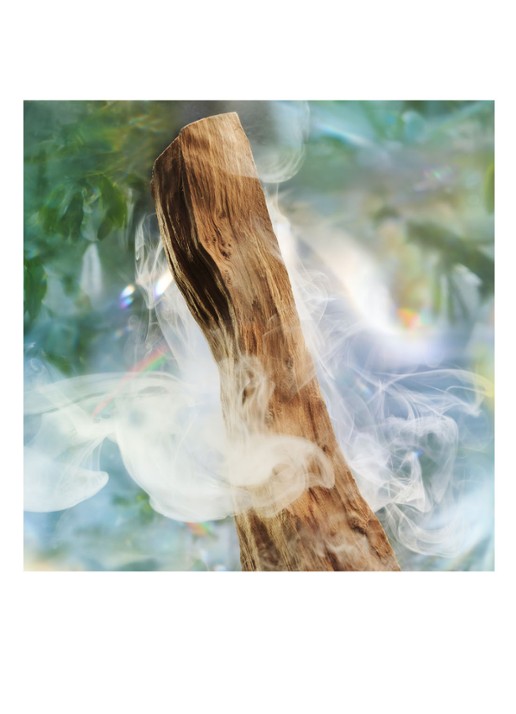 Charlotte Tilbury Magic Energy Eau de Parfum  - travelsize - detail 3 undefined