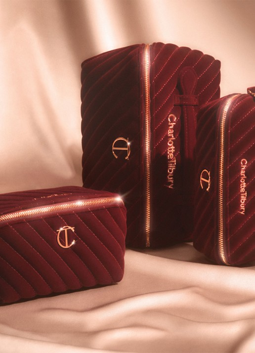 Charlotte Tilbury Makeup Bag Of Dreams - make-up tas - detail 4 bordeauxrood