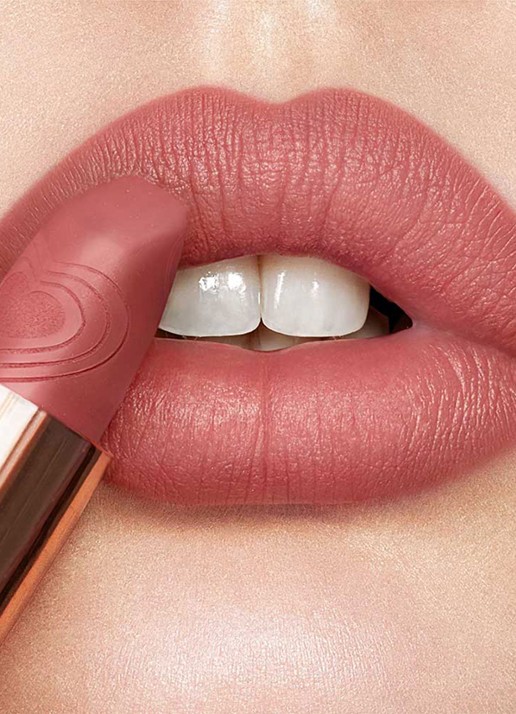 Charlotte Tilbury Matte Revolution - lipstick - detail 3 wedding belles