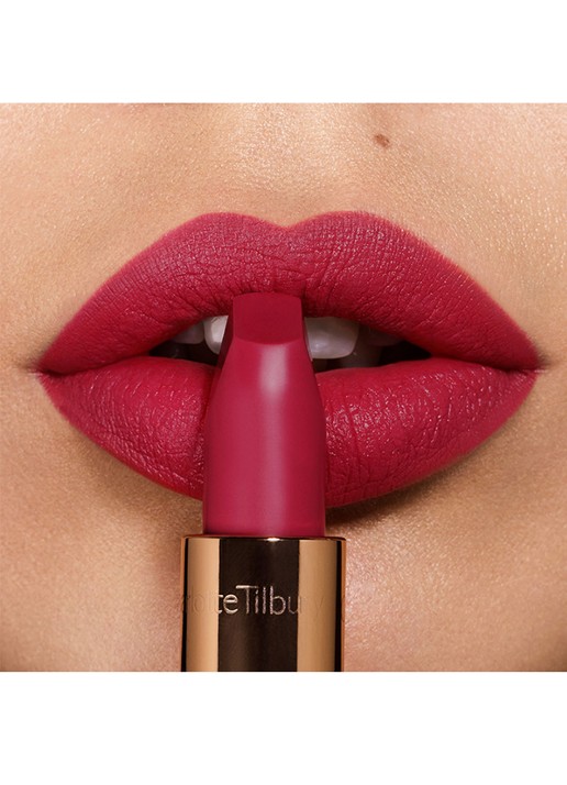 Charlotte Tilbury Matte Revolution - lipstick - detail 2 the queen