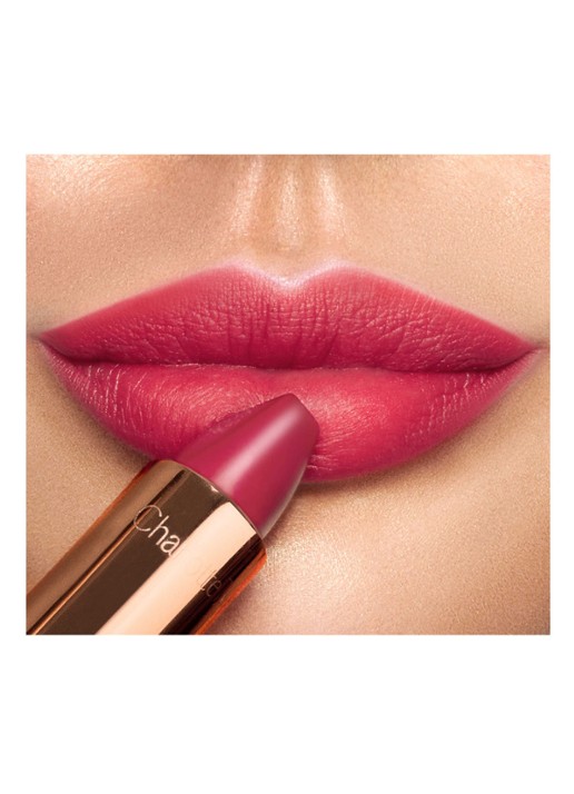 Charlotte Tilbury Matte Revolution - lipstick - detail 5 gracefully pink